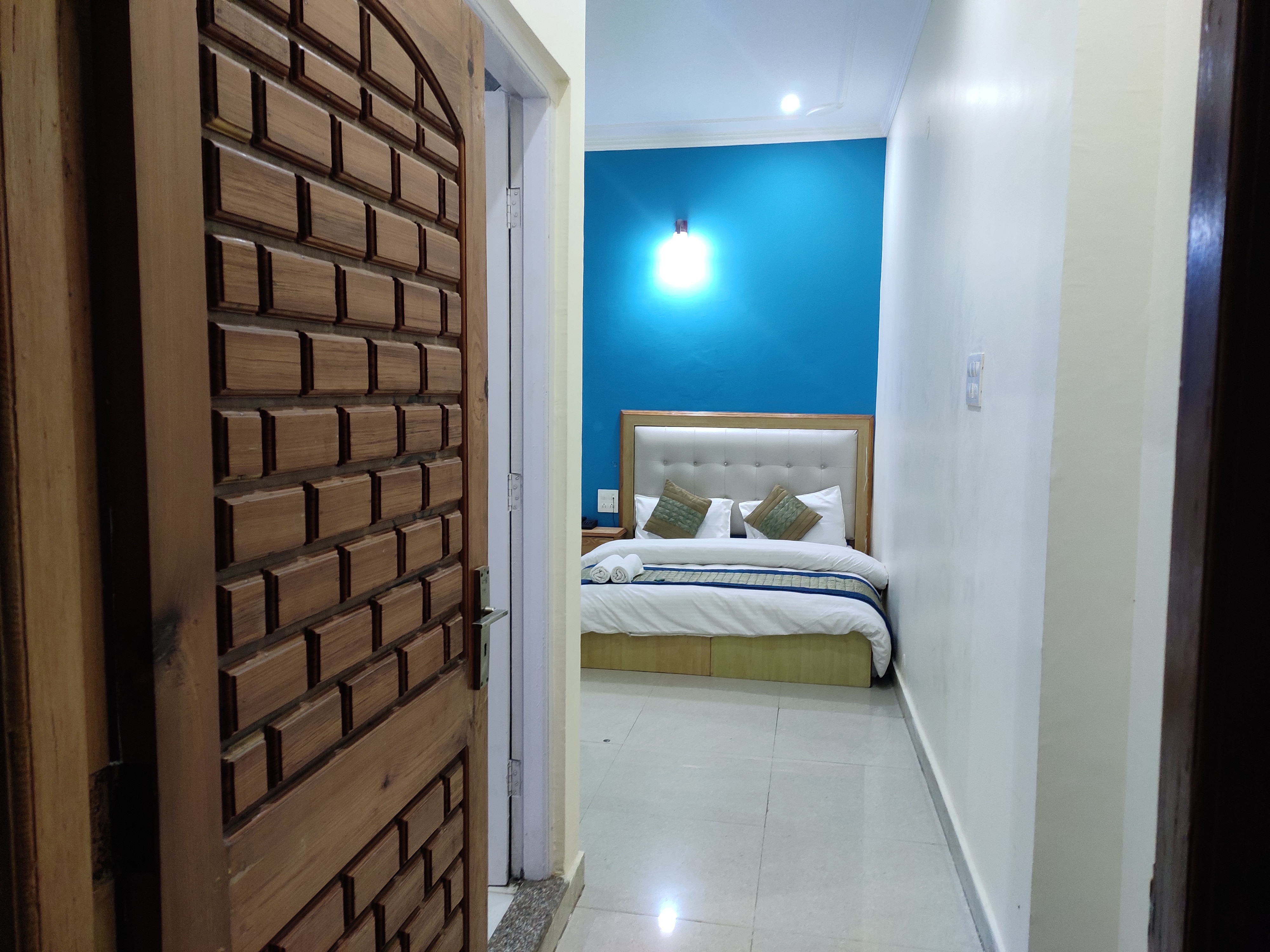 Bhagsu Sarovar Guest House - Tap to explore photos