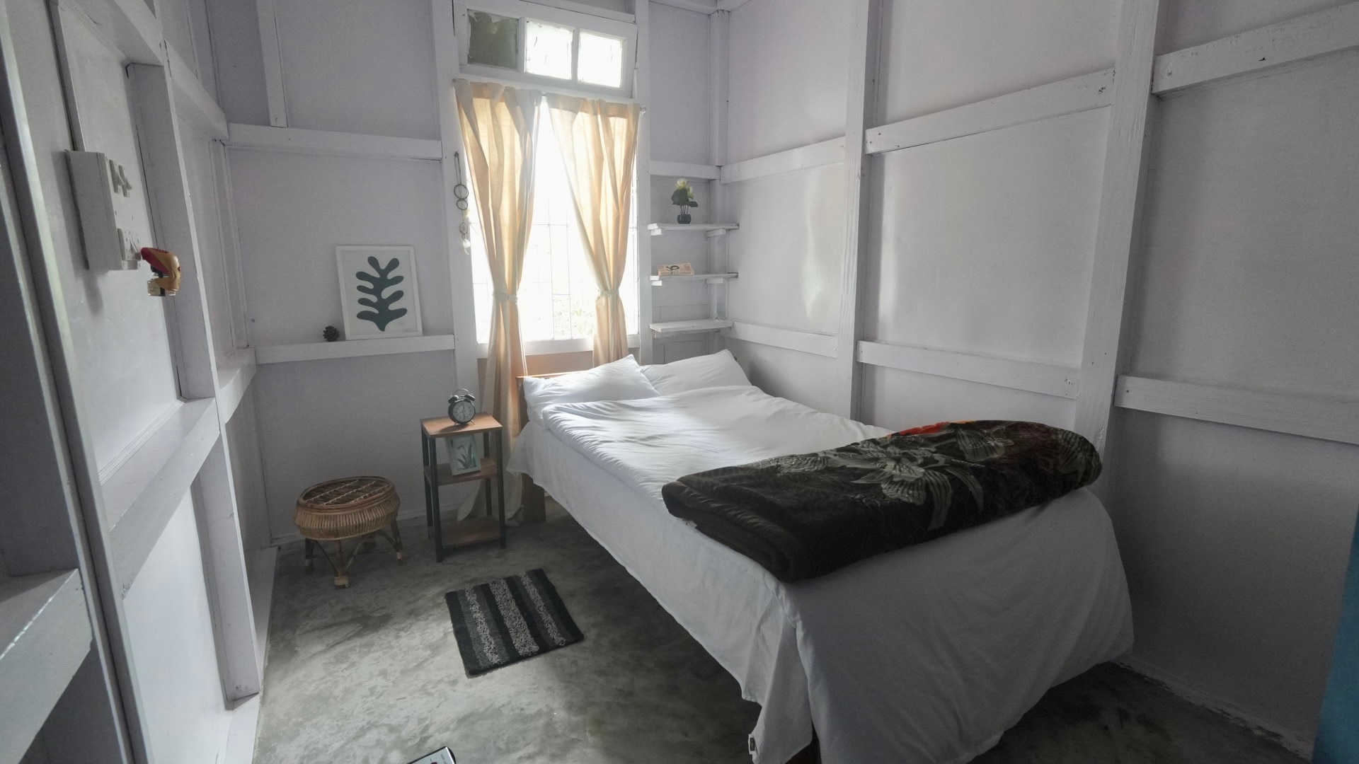 K L  Homestay - Tap to explore photos