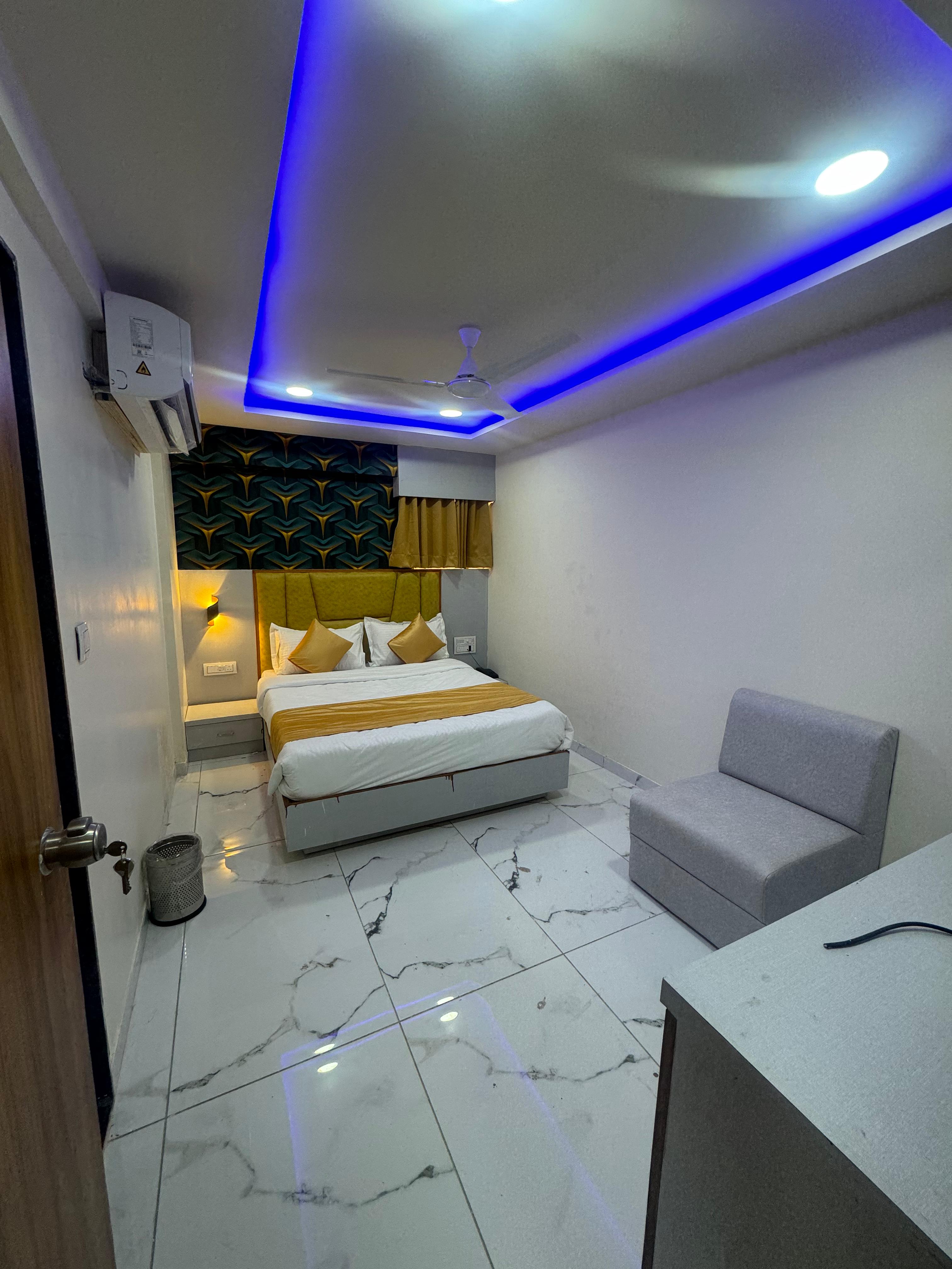 HOTEL HR KUDASAN GANDHINAGAR - Tap to explore photos