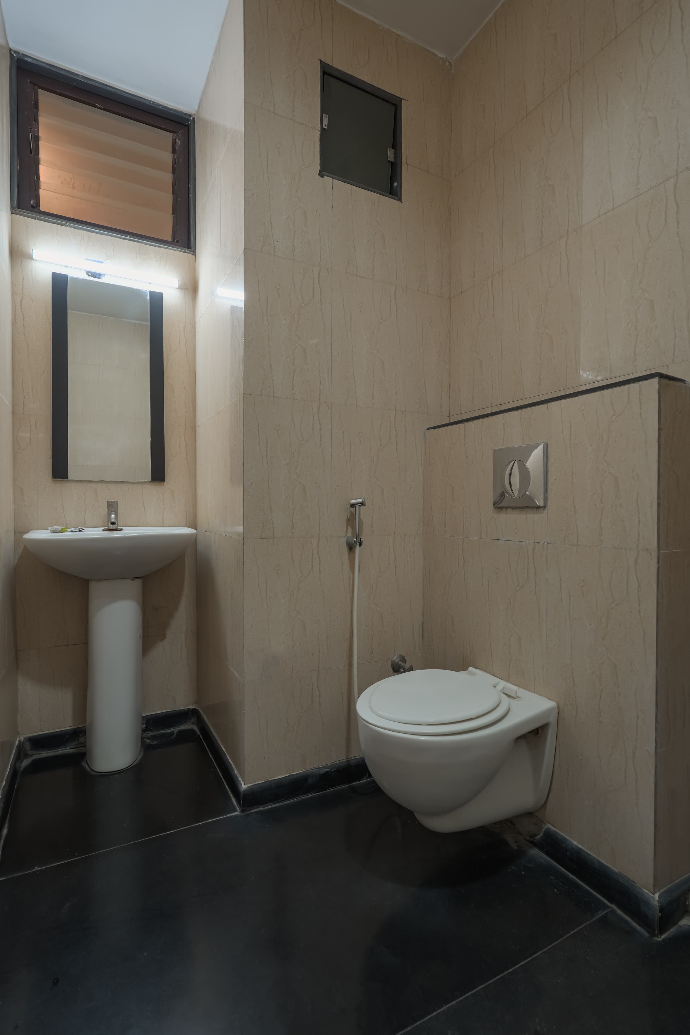 New Suvarna Resort - Tap to explore photos