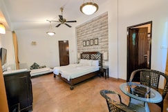 Forest village holiday homes, Khanvel