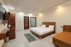 Hotel The Vinayak, Bhopal