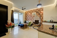 City view by Royal rooms, Noida