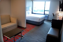 Holiday Inn Vancouver Airport, Comox-Strathcona