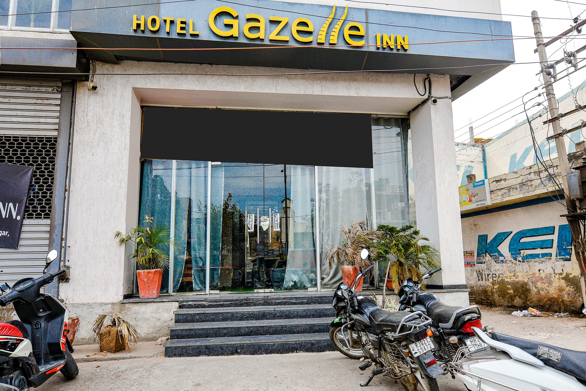 FabHotel Gazelle Inn I - Tap to explore photos