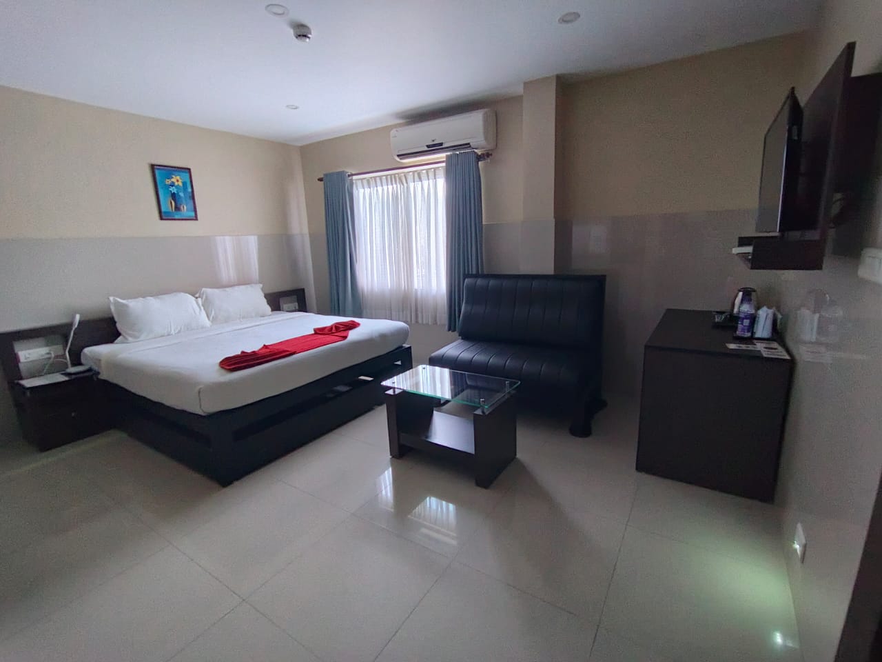 Kottavathil Hotel - Tap to explore photos