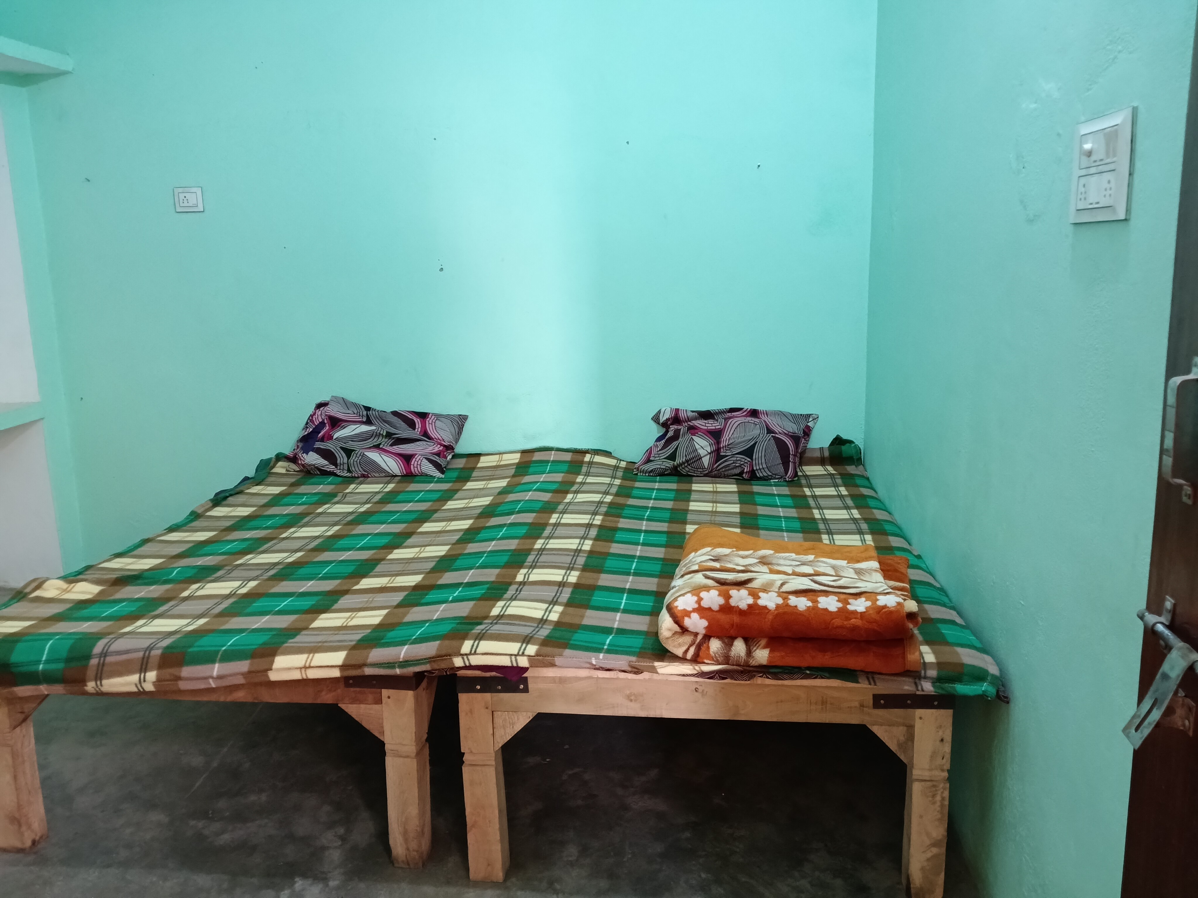 Rounak home stay - Tap to explore photos