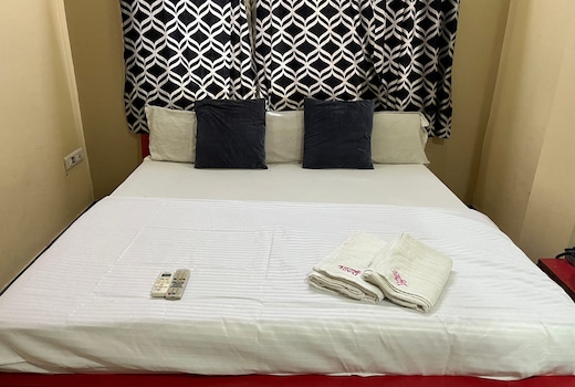 Ujjain Hotel Adarsh
