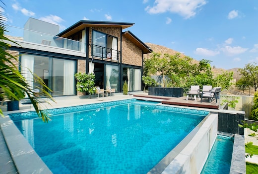 Whispering Lake Villa 01 |Entire 2BHK Villa with Infinity Pool