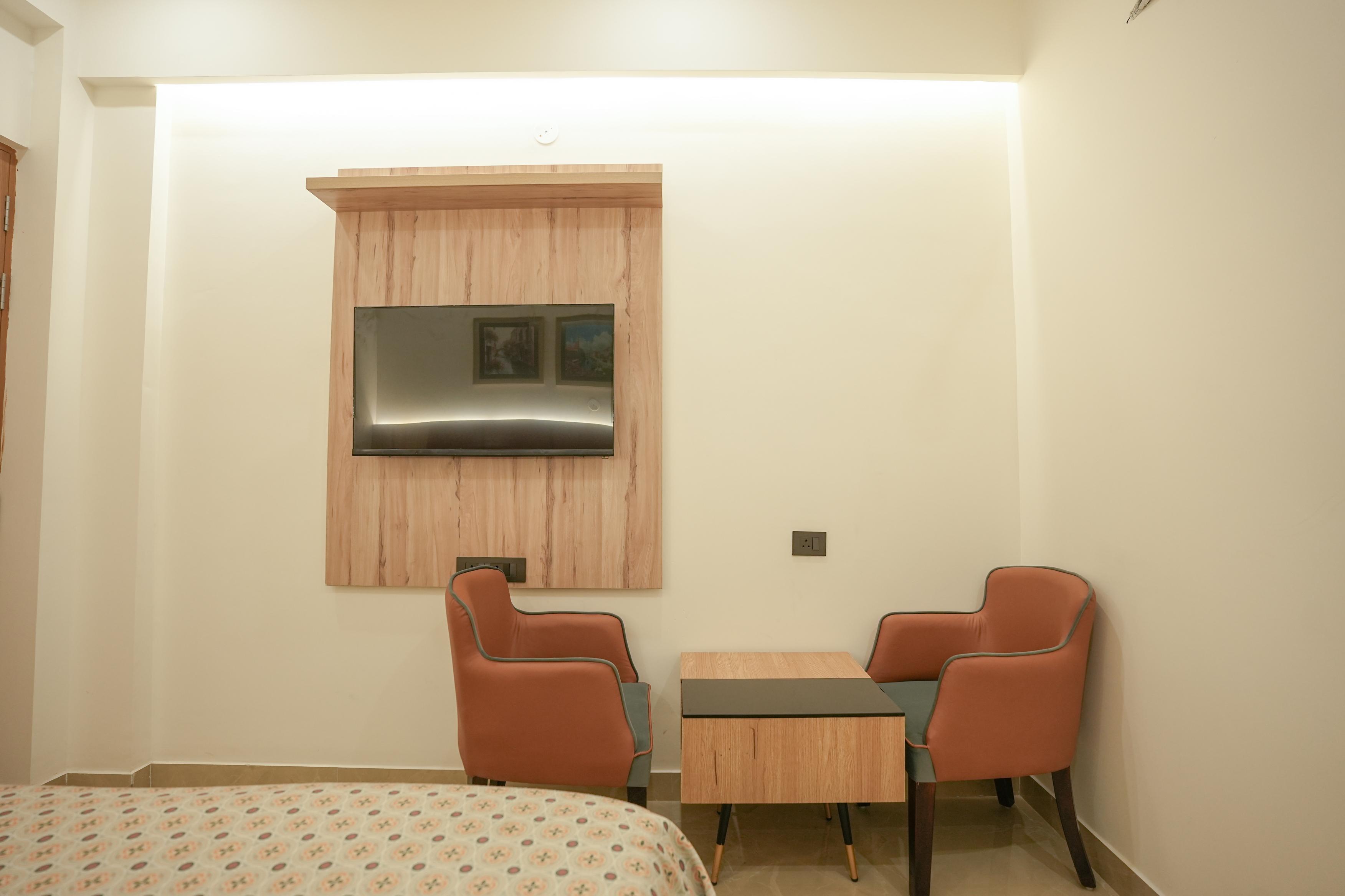 Kaashvi Residency - Managed by Atithi House - Tap to explore photos