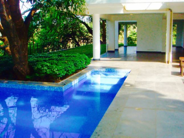 Luxurious 2bhk for Ultimate Holiday Exp - Tap to explore photos