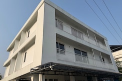 Hotel Serenity, Cochin