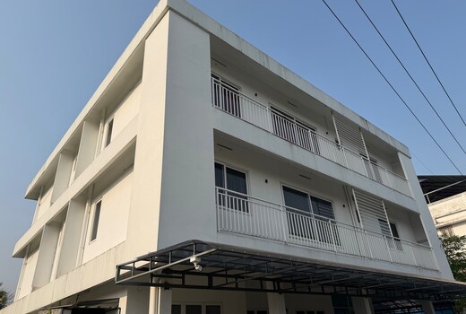 Hotel Serenity