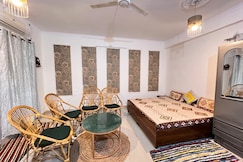 1 BHK Studio - Socialgully Staycation, Rishikesh