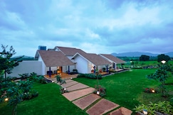 The Court By grape County, Trimbak