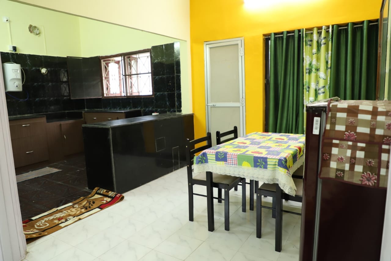 Tirupati Homestay-Villa 41 - Tap to explore photos