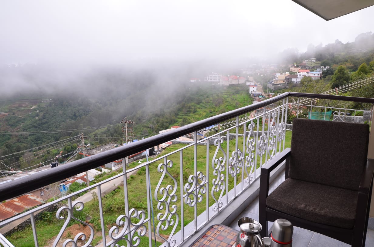 Faizee Garden Homestay - Tap to explore photos