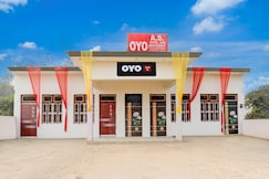 SPOT ON AS Hotel, Mirzapur