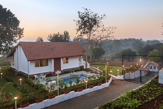 SaffronStays Mariposa by the River Sol