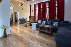 Estillo - river touch, mountain view, Karjat