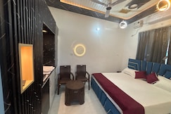 SHISH KAMAL HOMESTAY & HOTEL, Kausani