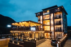 Walnut Village Resort, Pahalgam