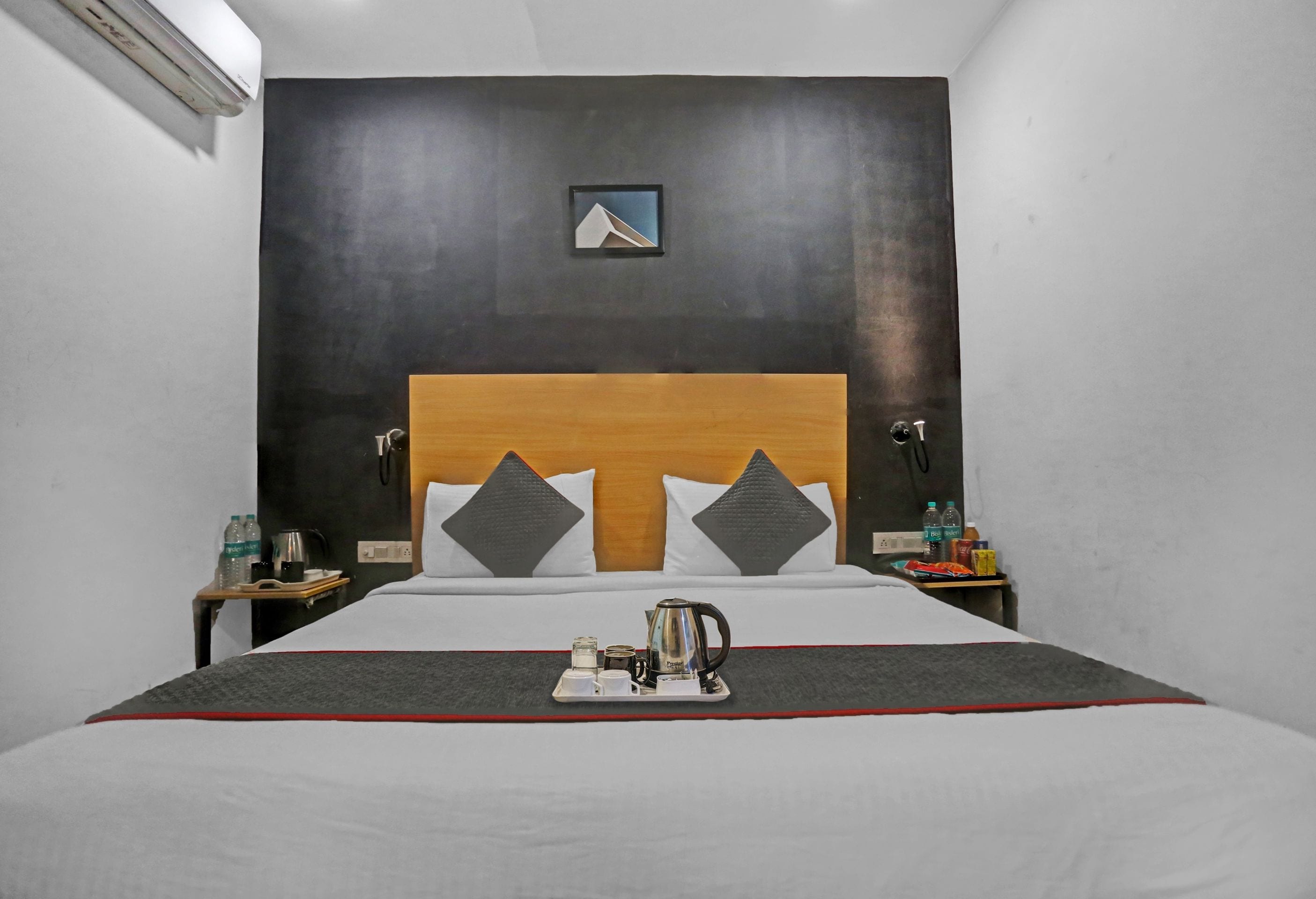 Townhouse Nangal Raya Pankha Road - Tap to explore photos