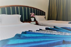 GALLERY INN, Kolkata