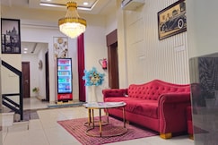 Hotel Kings, Panipat