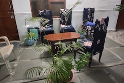 Krishna Dhaam Bungalow, Govardhan