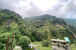 Dhouladhara  stays, Dharamshala