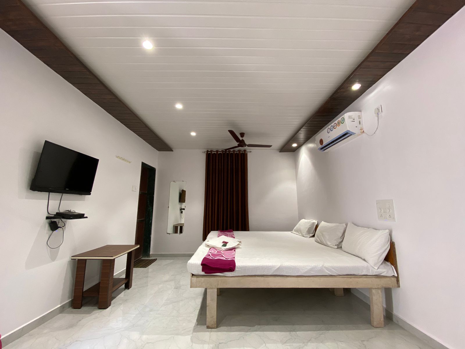 GAARVA FARMSTAY COTTAGES BORDI - Tap to explore photos