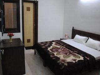 Hotel Shiraz Regency - Tap to explore photos