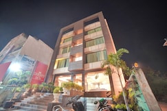 Hotel Garnet, Bhilai