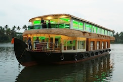 Indraprastham Houseboat, Alleppey
