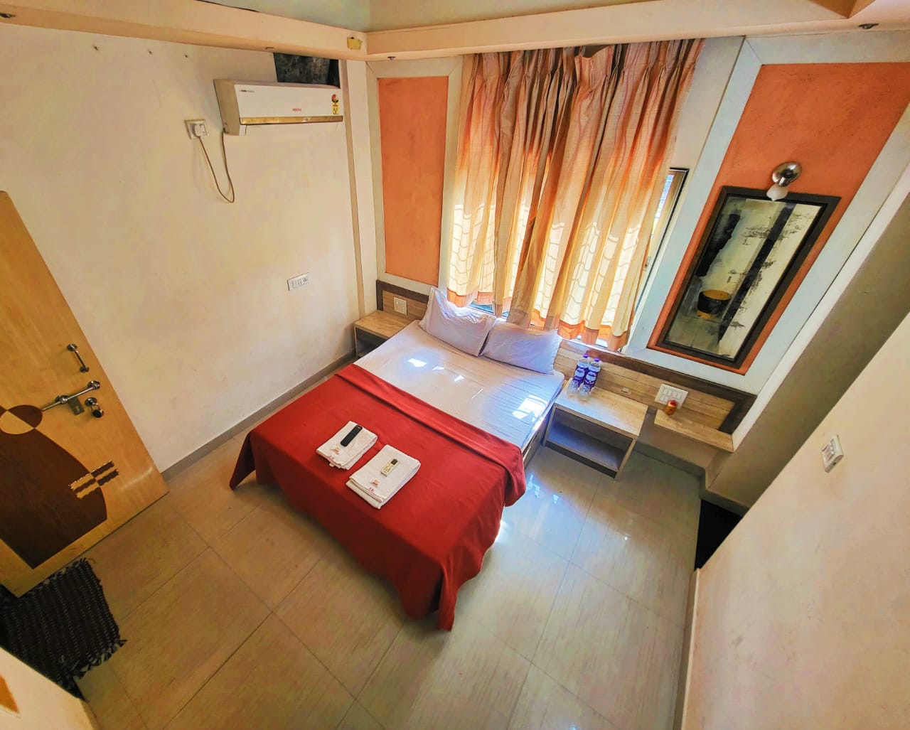 Hotel Janki - Tap to explore photos