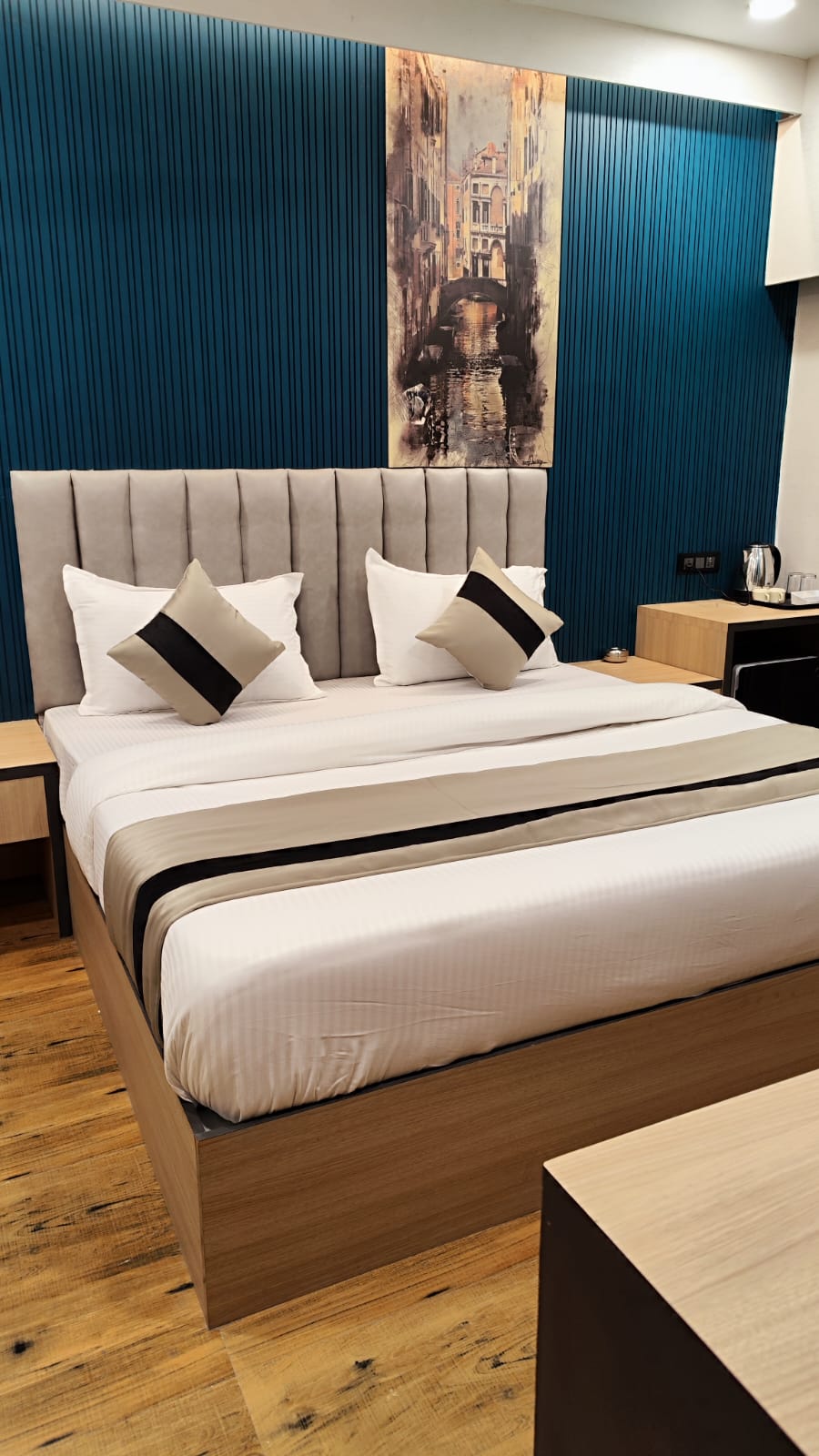 THE AM INN HOTEL 3