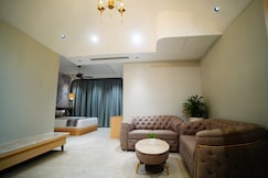 Royal Heritage Hotel And Resort, Ayodhya