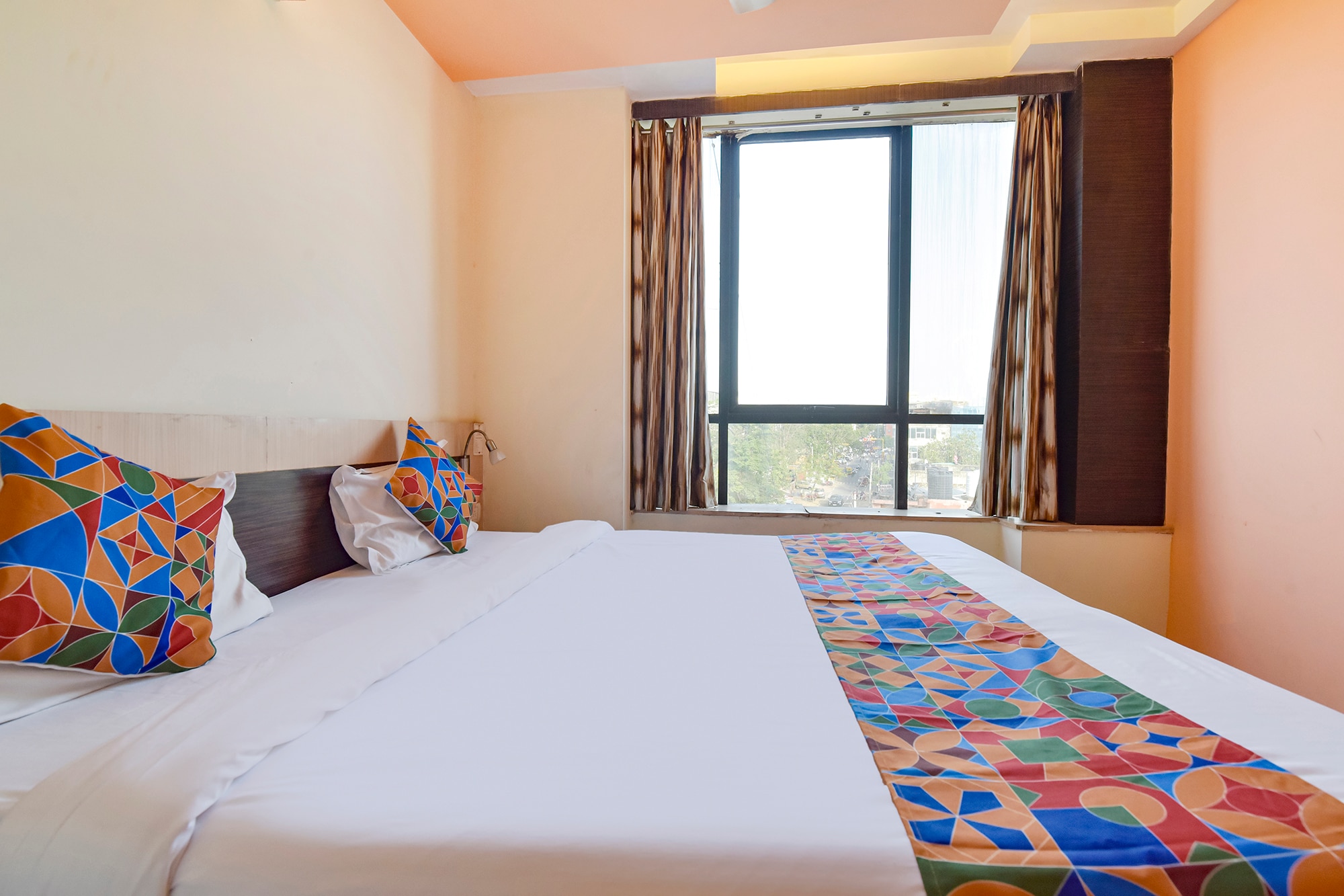 FabHotel Apex Intercontinental - Raja park - Tap to explore photos