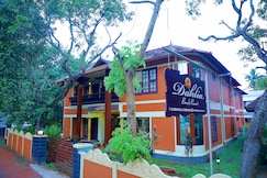 Dahlia Beach Resort