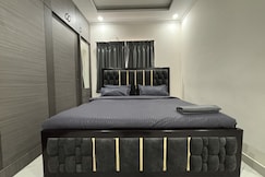 3 Bees Service Apartment Rooms, Hyderabad