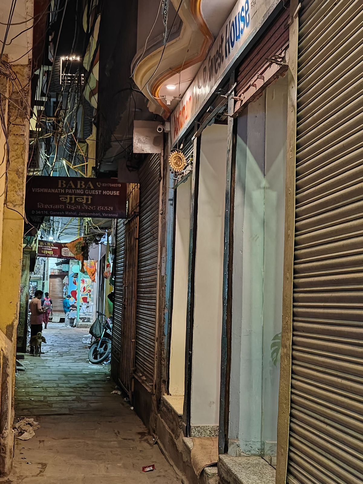 Abhinandan Guest House - Tap to explore photos