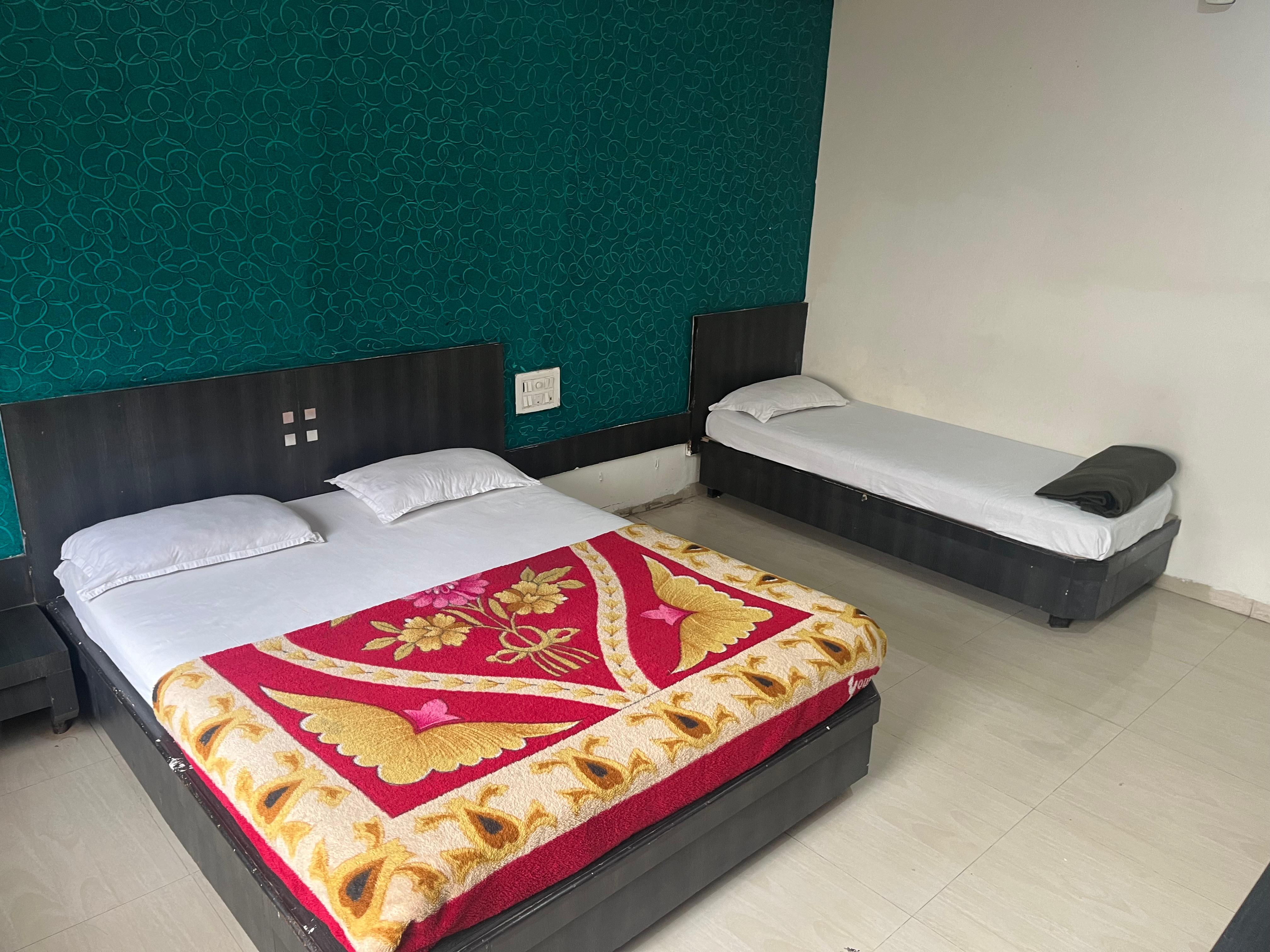 Hotel Reddy 3