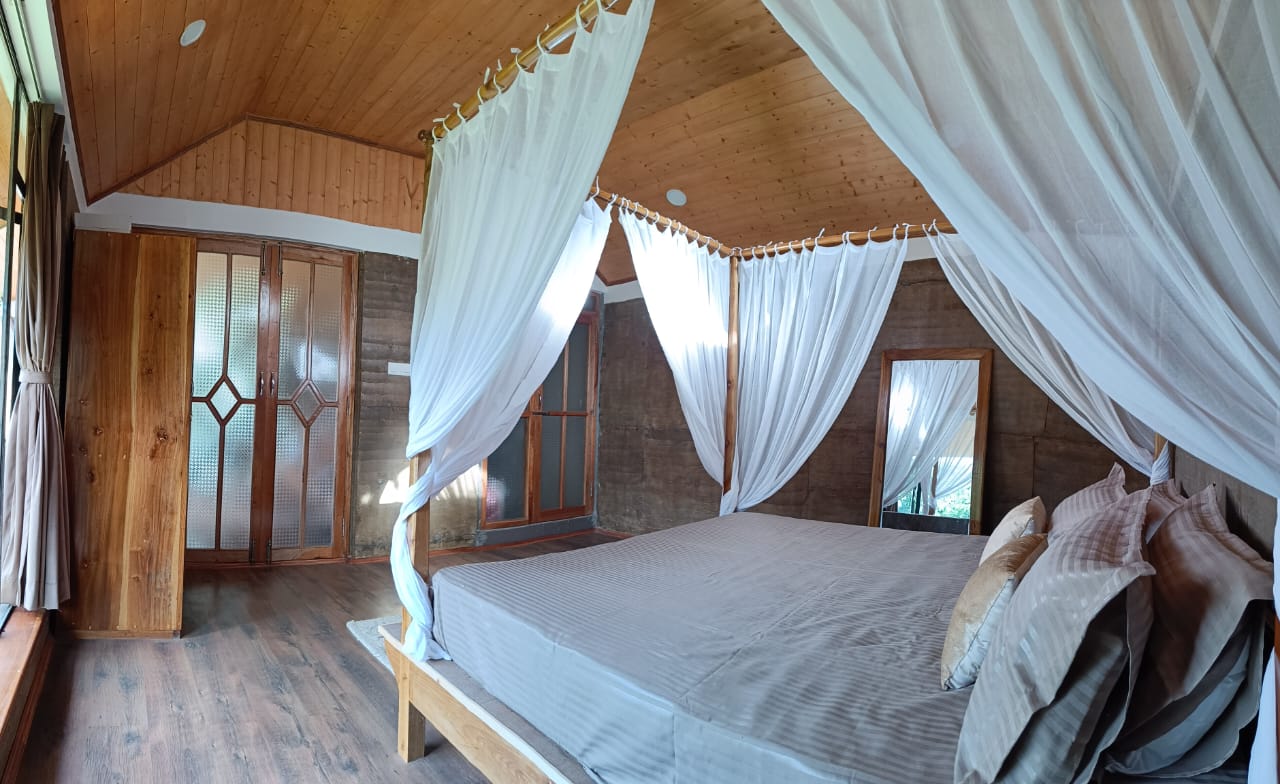 Chamkoh Homestay - Tap to explore photos