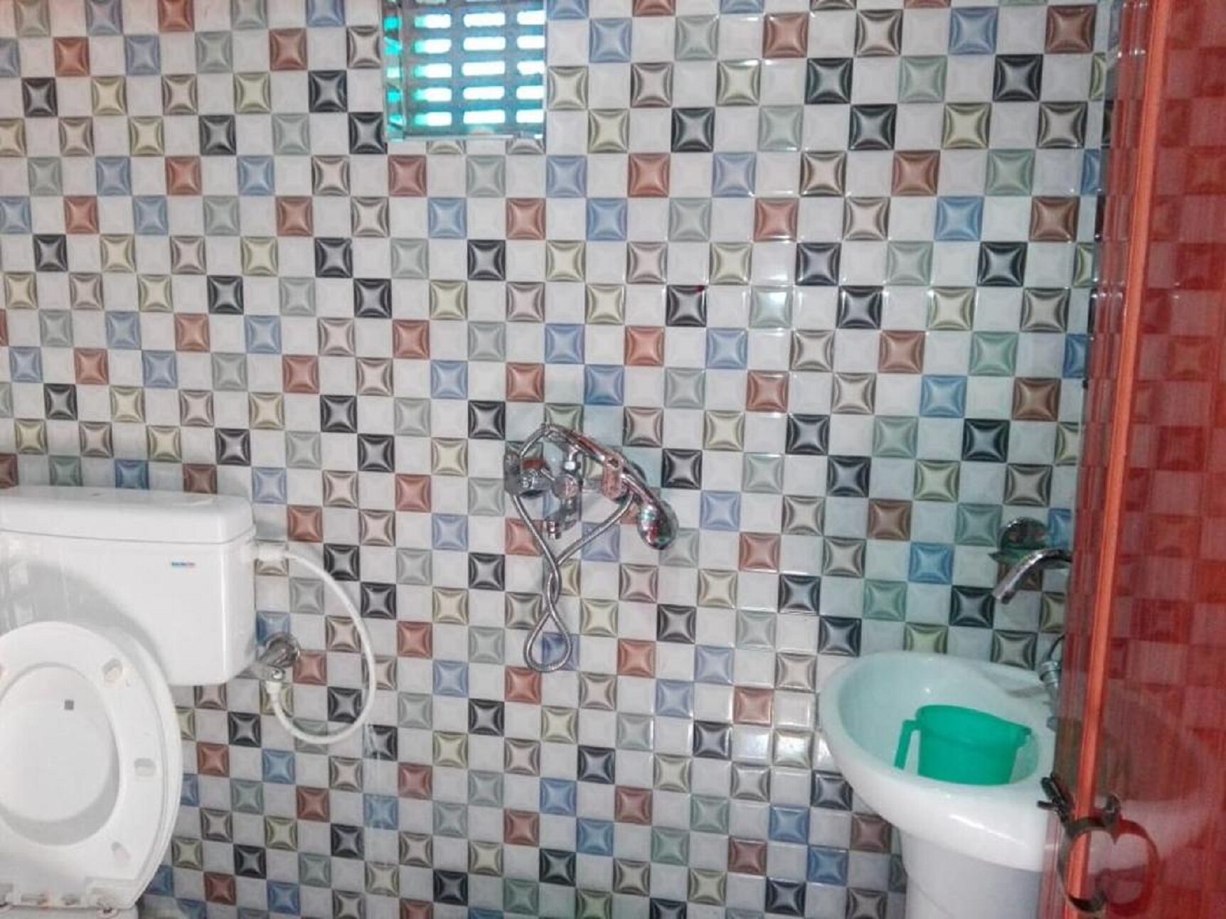 Manali Resort Tarkarli | Rooms & Caretaker - Tap to explore photos