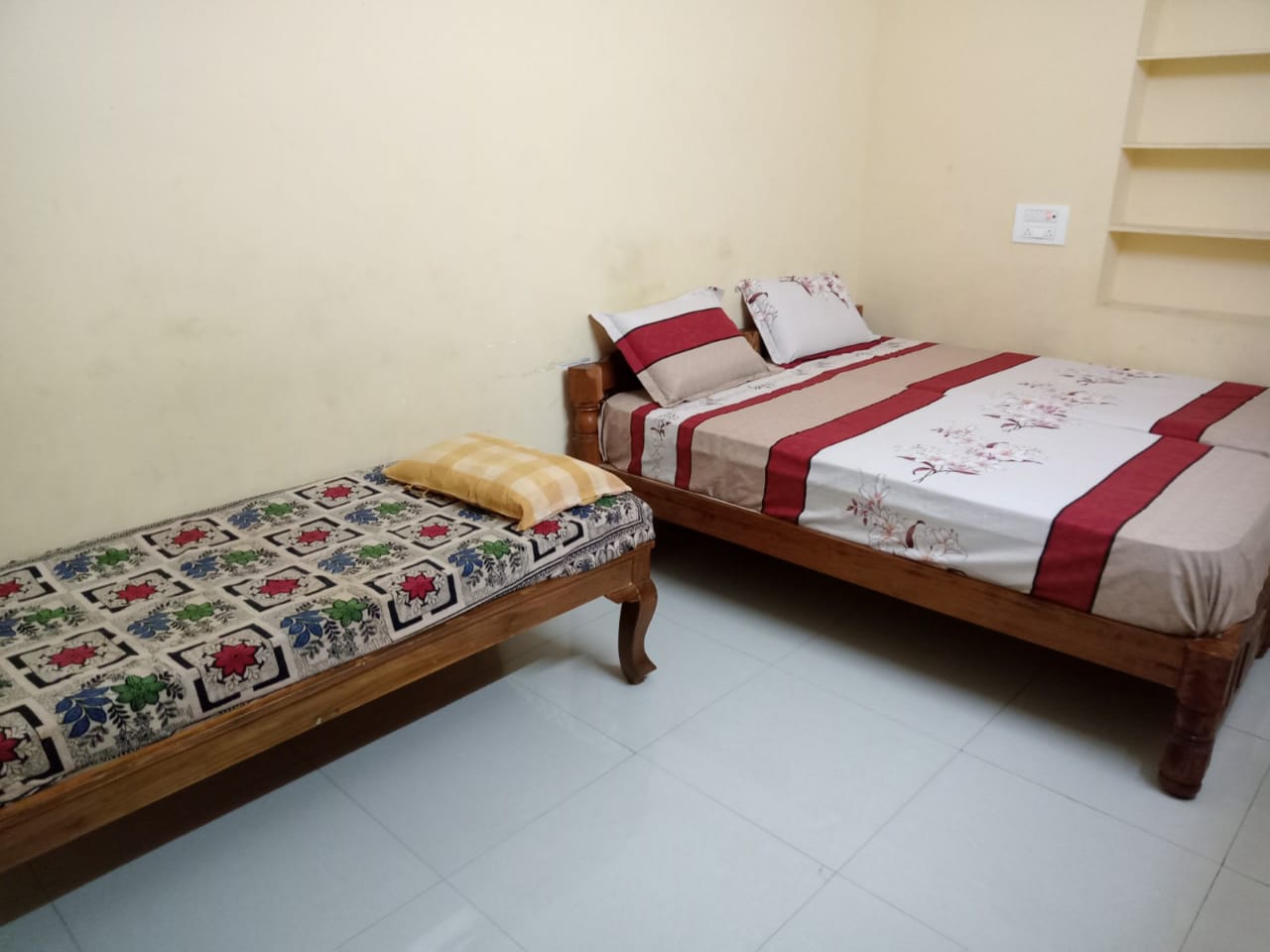 Rohit Homestay - Tap to explore photos