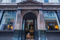 hub by Premier Inn London City Bank,  London