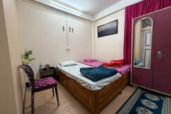 Kurseong Cottage Homestay | 2BR | Kurseong Toy Train Railway Station, Siliguri