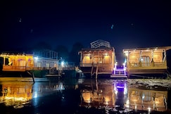 Shabrose Heritage Houseboats, Srinagar