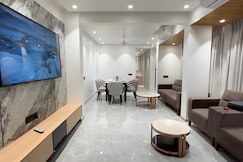 Sinhagad 209/210 - Adarsh Vishwa CHS, Satara